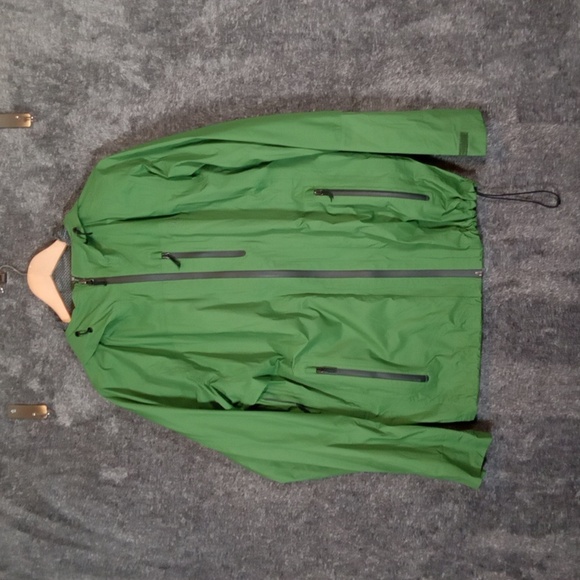 L.L. Bean Bright Green Full Zip Raincoat Lightweight Long Sleeve Lynon Mens M - Picture 2 of 10